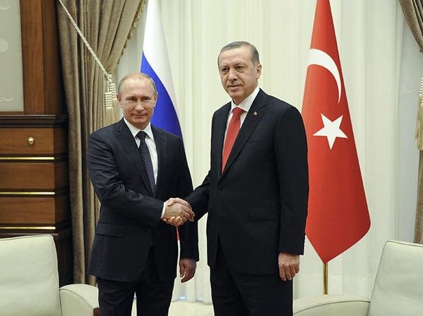 Zafer Kutlamaları ve Erdoğan’ın Moskova Ziyareti