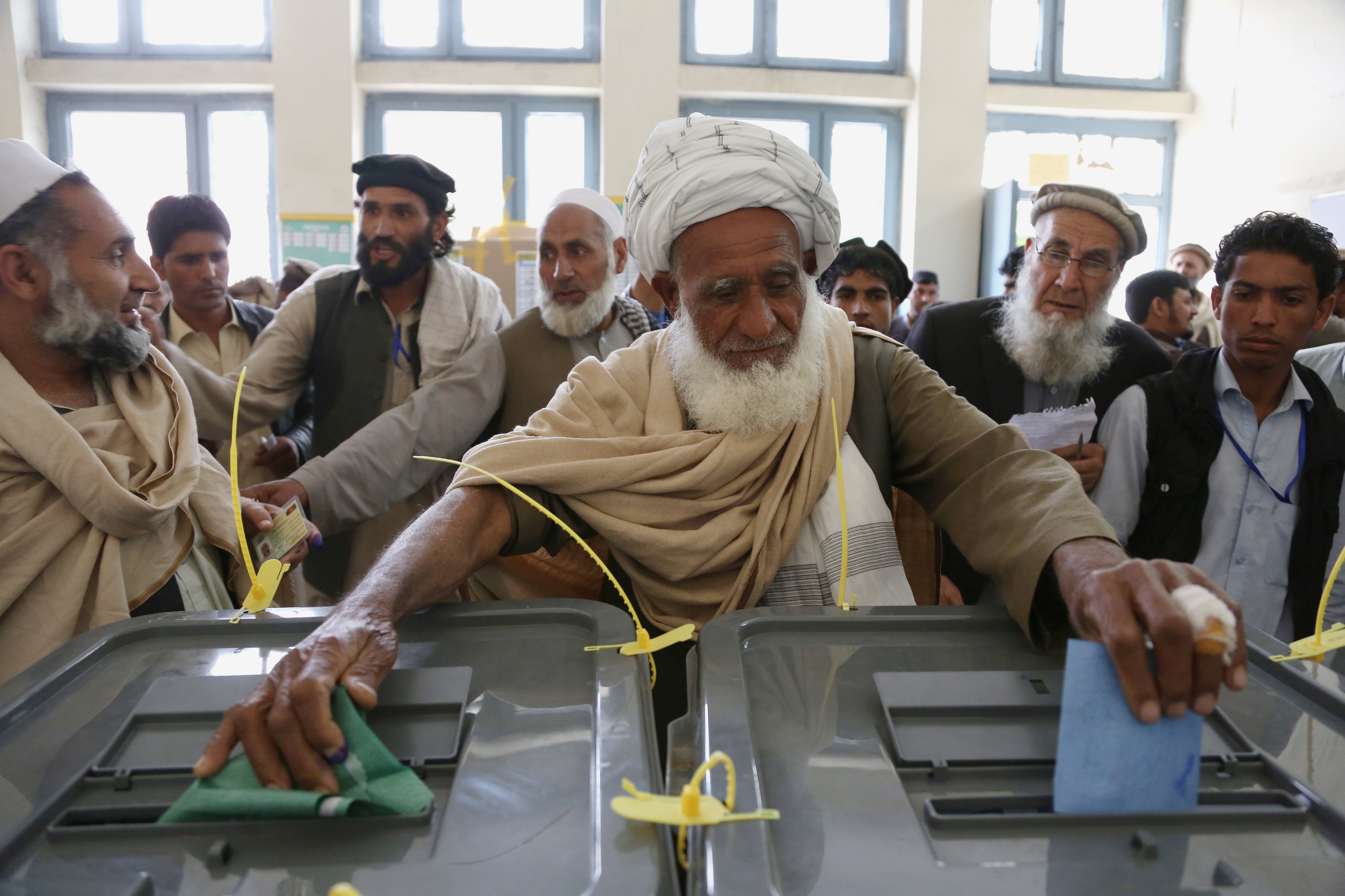 Yerel, Bölgesel ve Küresel Şartların Afganistan Seçimlerine Etkisi 