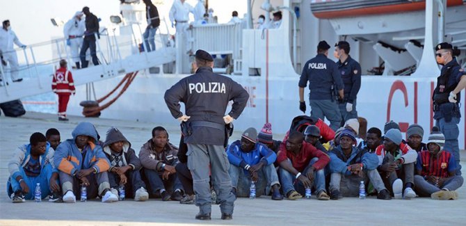 Fransa-İtalya Hattında Kriz Yaratan Gemi Fransız Limanında