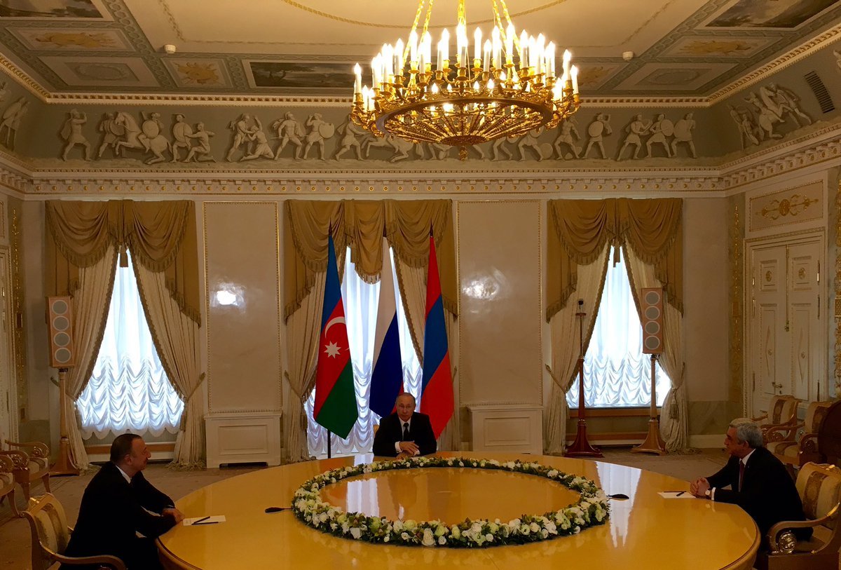 Kremlin’de Aliyev-Sarkisyan Zirvesi Yapıldı. Savaş Yok, Barışa Devam 