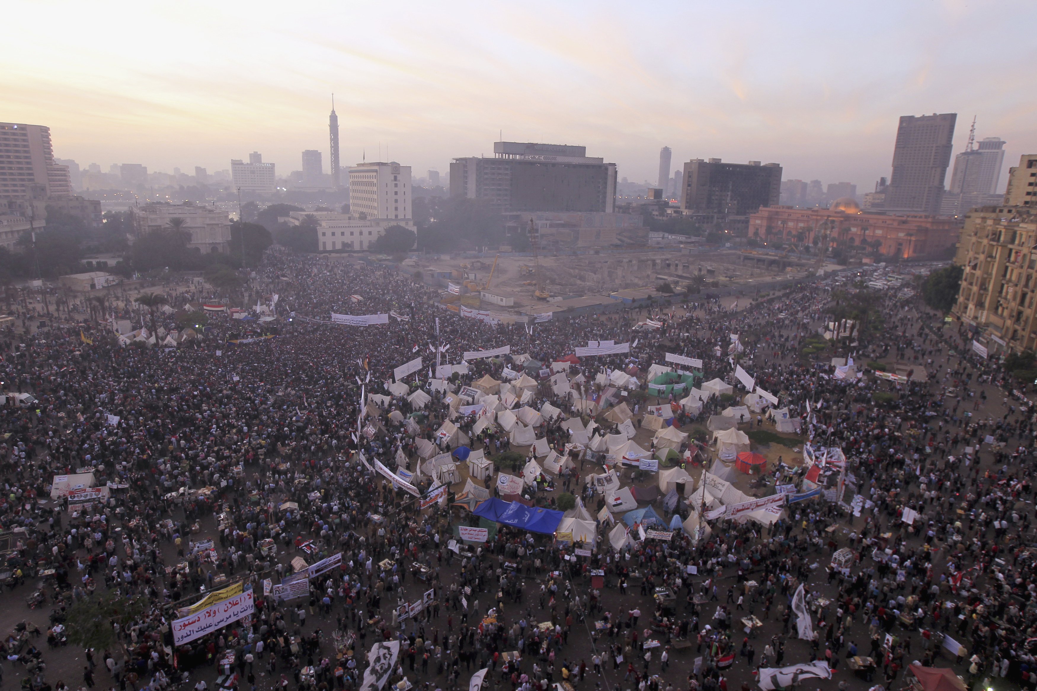 Protestoların “Bumerang Etkisi”: Tahrir’den Wall Street’e Halk Ayaklanmaları 