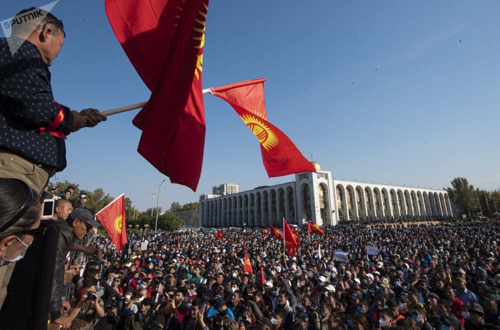Kırgızistan’da Devrim Süreci Tamamlanıyor…