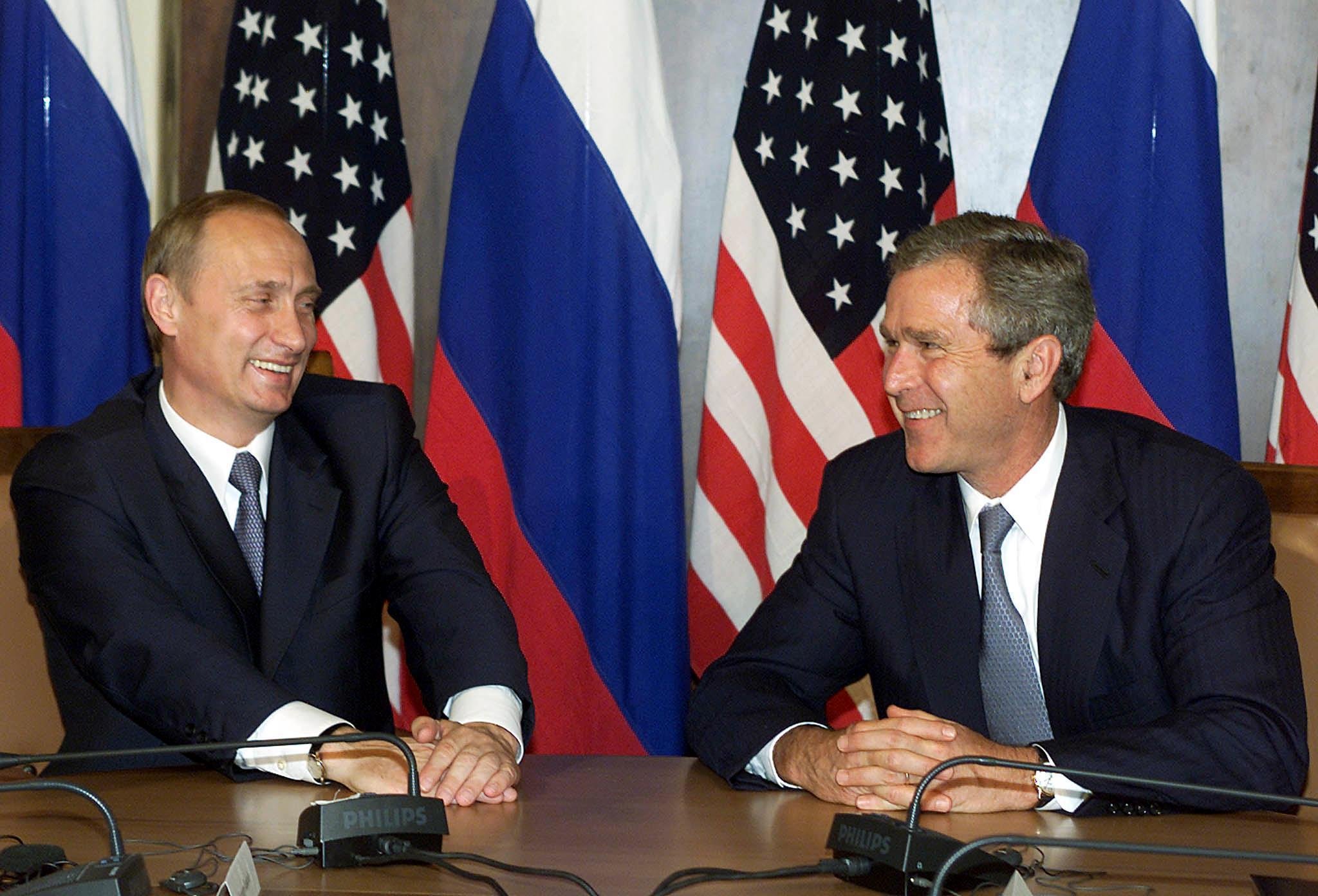 Bush-Putin Zirvesi: “Dosta Selam, Yola Devam”