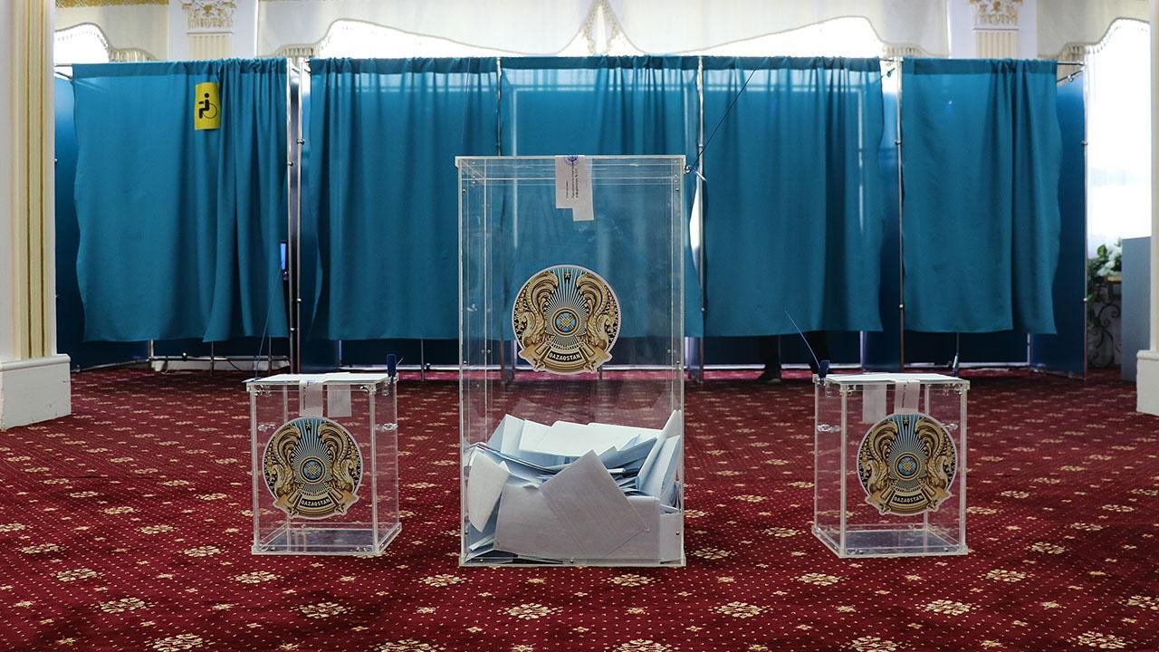 Yeni Kazakistan’ın İlk Referandumu