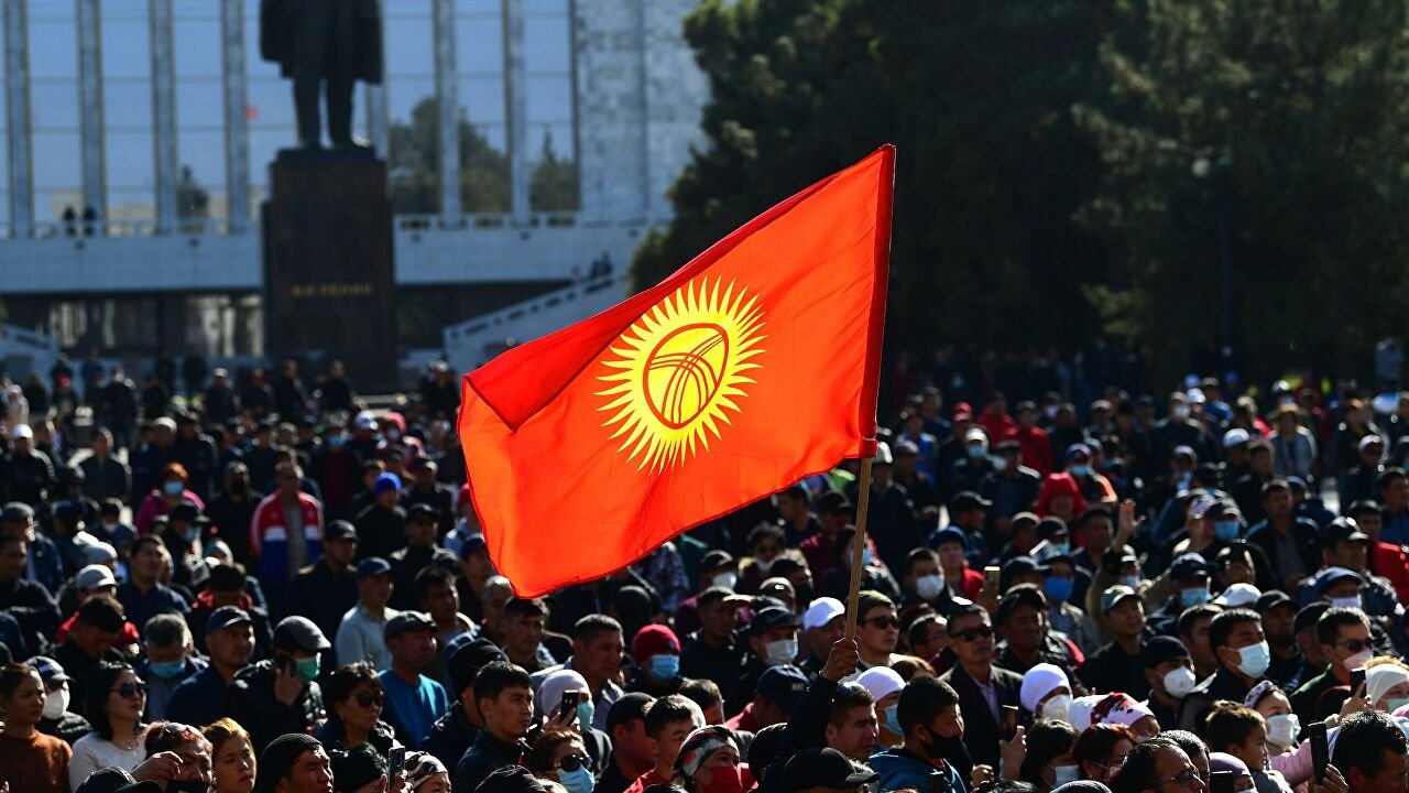 Kırgızistan Yeni Bir Darbenin Kucağında