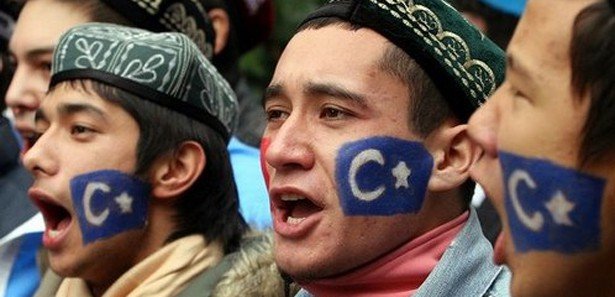 Dr. Sinan OĞAN’ın, Uygur Türkleri Hakkındaki Söyleşisi 